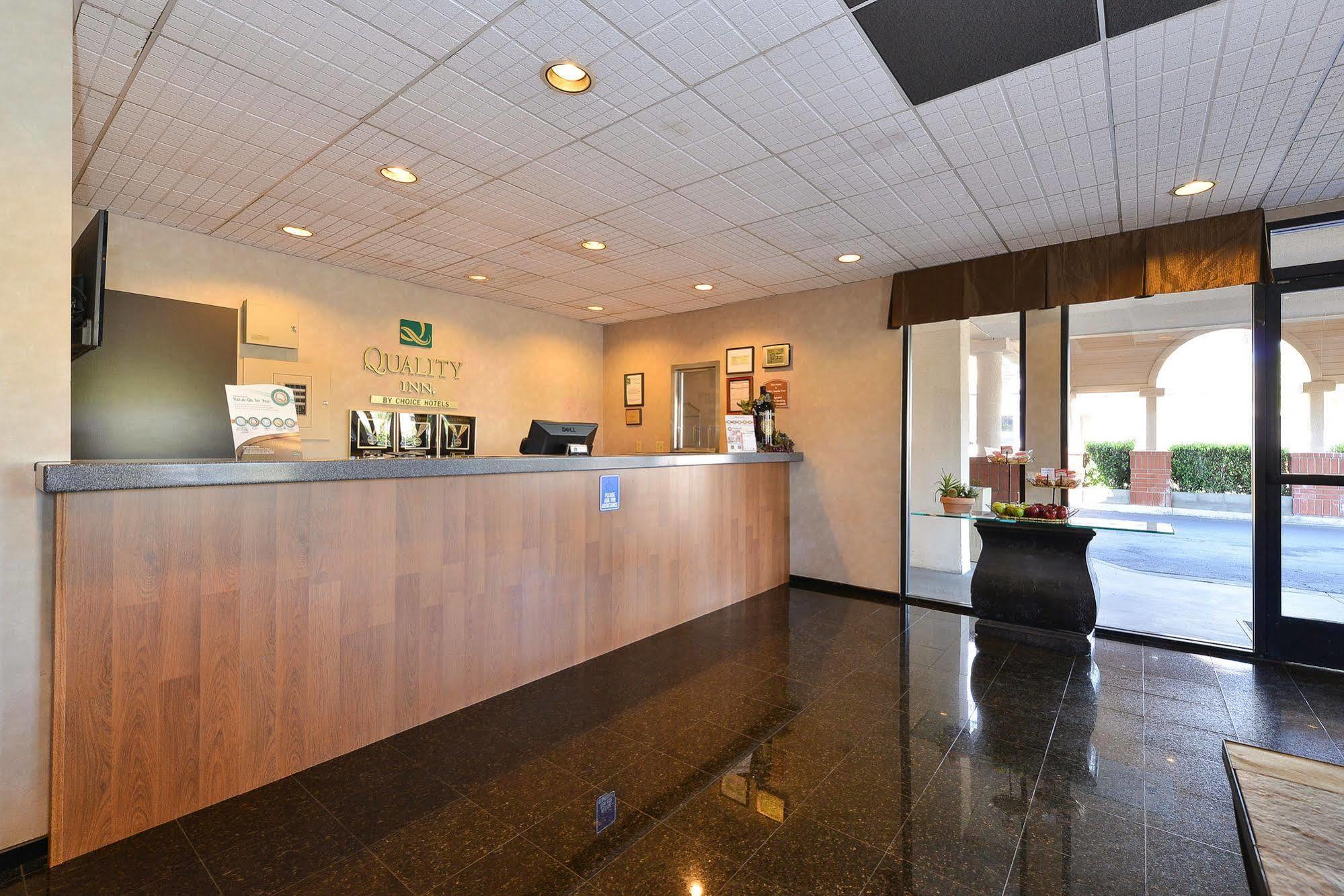 Inn Quality Valley Wine Country 3*